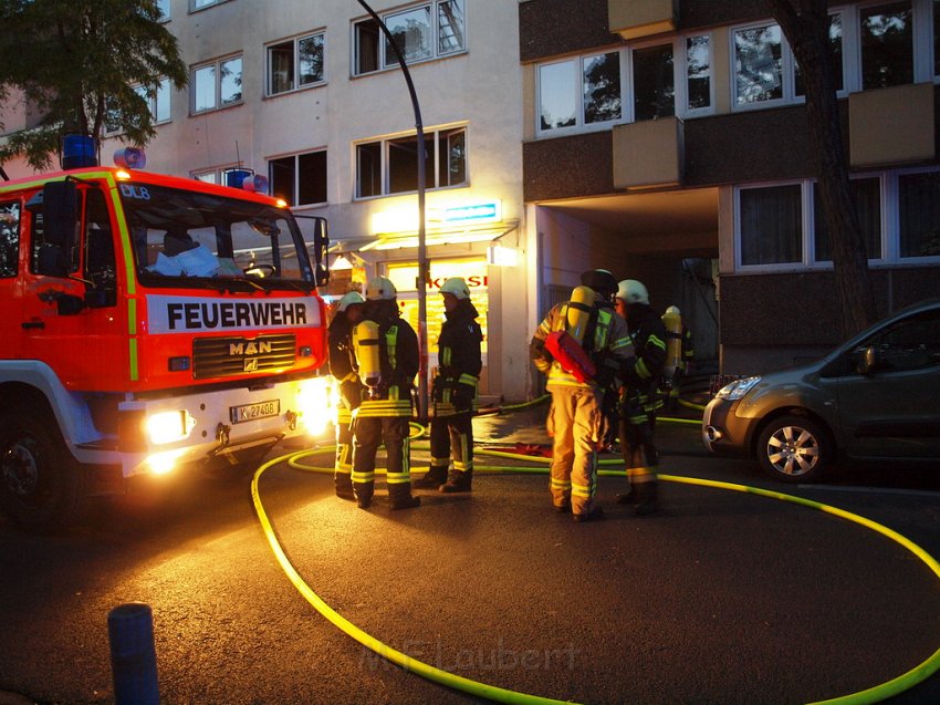 Feuer 3 Koeln Vingst Burgstr P315.JPG
